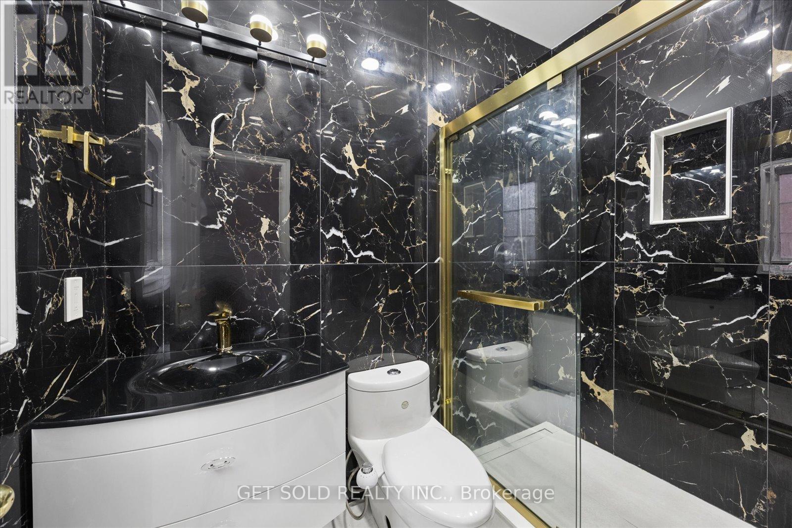 16 Deerchase Road, Brampton, Ontario  L6P 2L4 - Photo 31 - W13041140