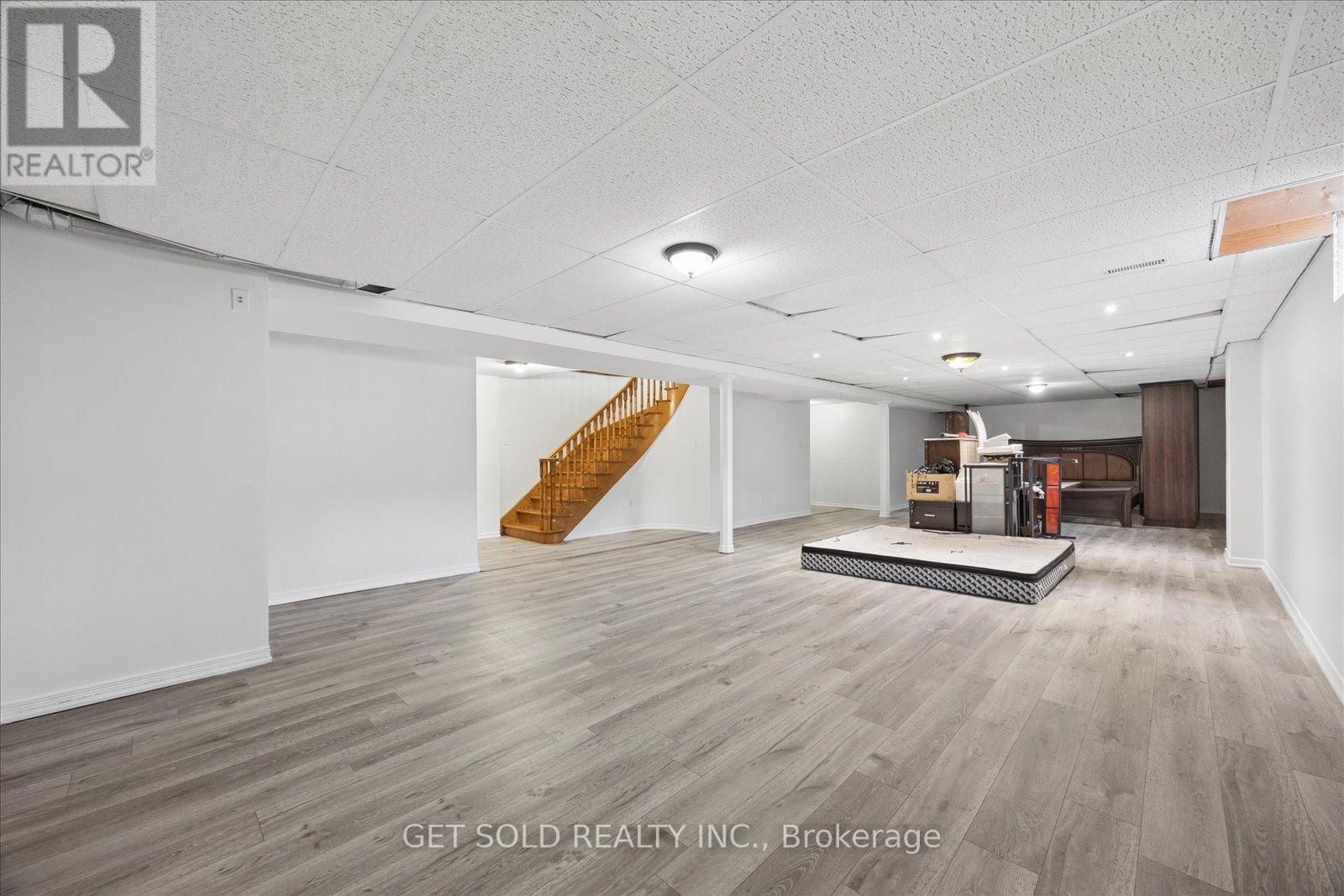 16 Deerchase Road, Brampton, Ontario  L6P 2L4 - Photo 34 - W13041140