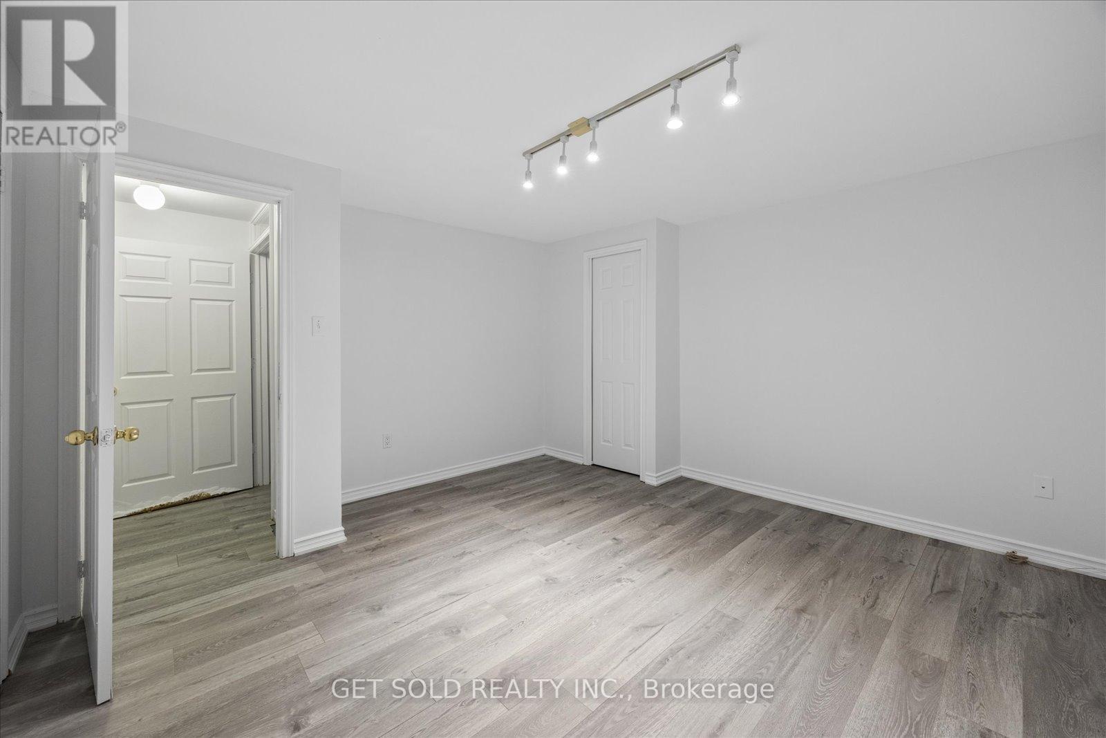 16 Deerchase Road, Brampton, Ontario  L6P 2L4 - Photo 38 - W13041140