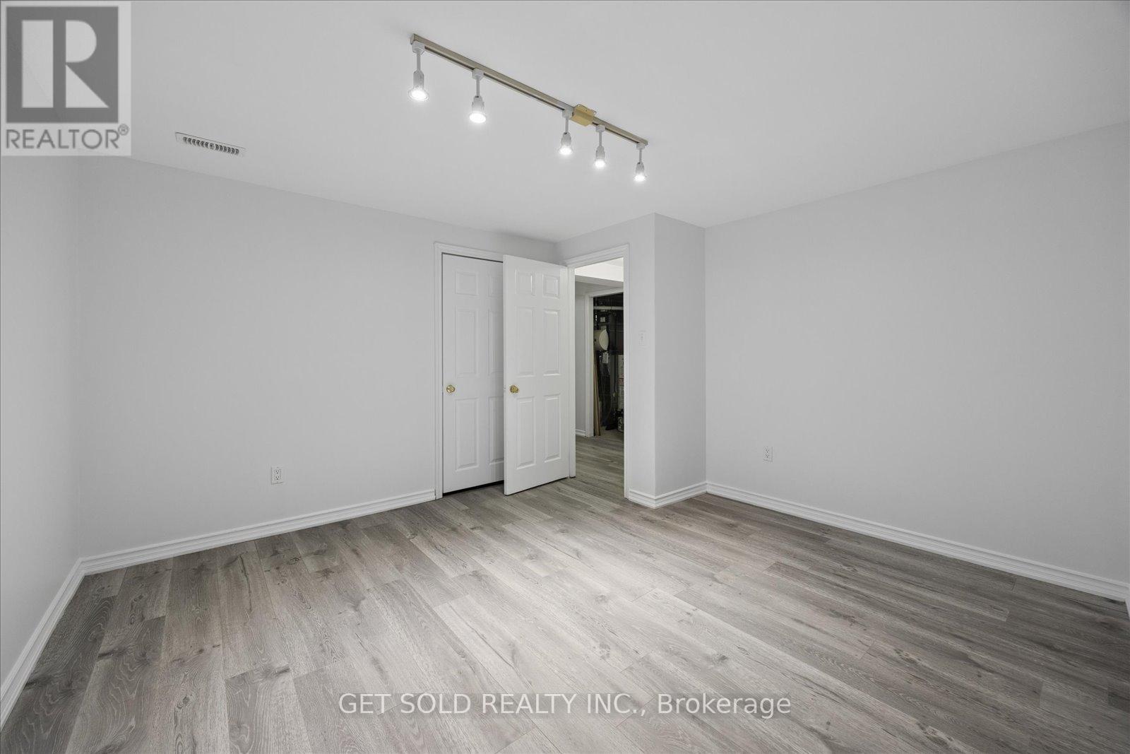 16 Deerchase Road, Brampton, Ontario  L6P 2L4 - Photo 39 - W13041140