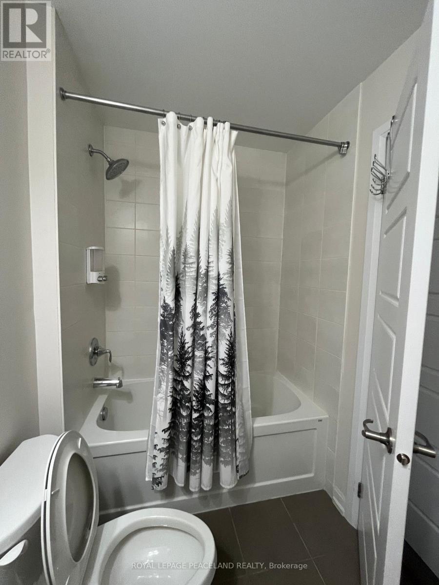 206 Ellen Davidson Drive, Oakville, Ontario  L6M 0V1 - Photo 17 - W13041166