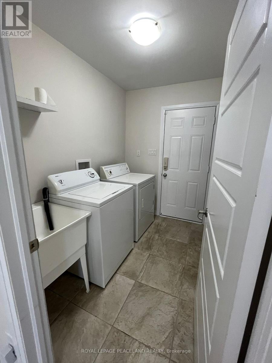 206 Ellen Davidson Drive, Oakville, Ontario  L6M 0V1 - Photo 19 - W13041166