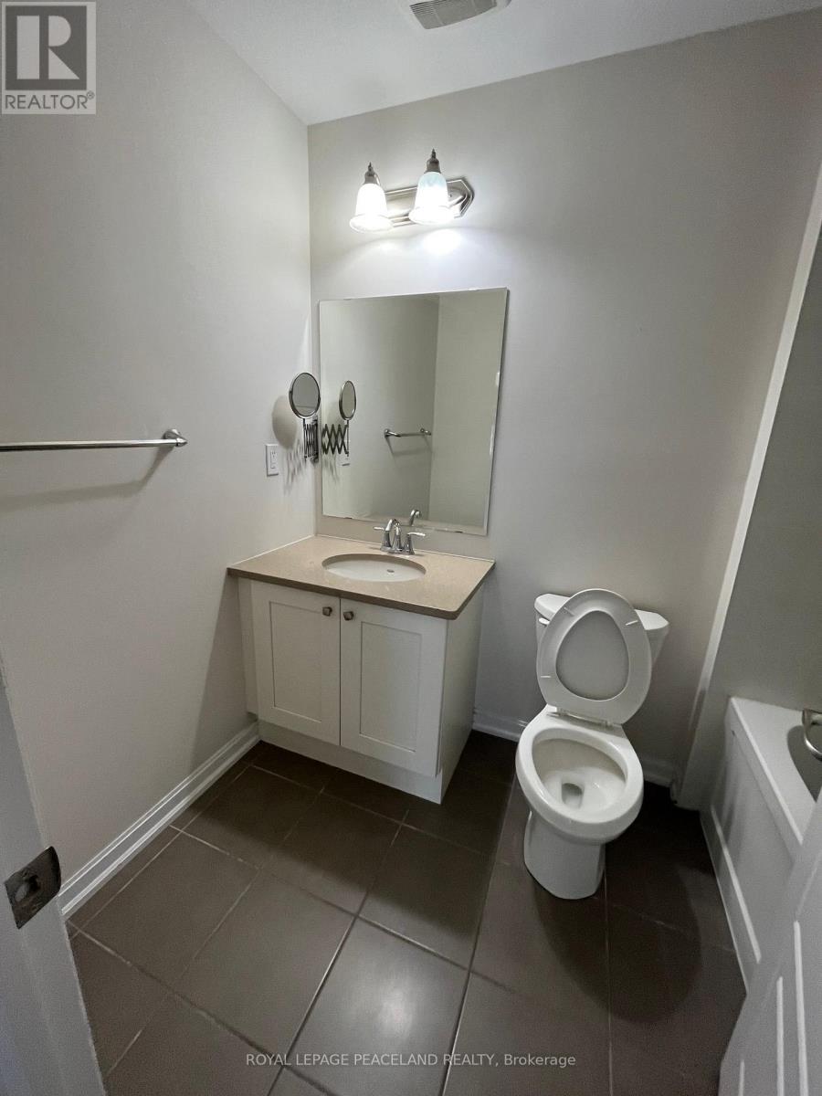 206 Ellen Davidson Drive, Oakville, Ontario  L6M 0V1 - Photo 21 - W13041166