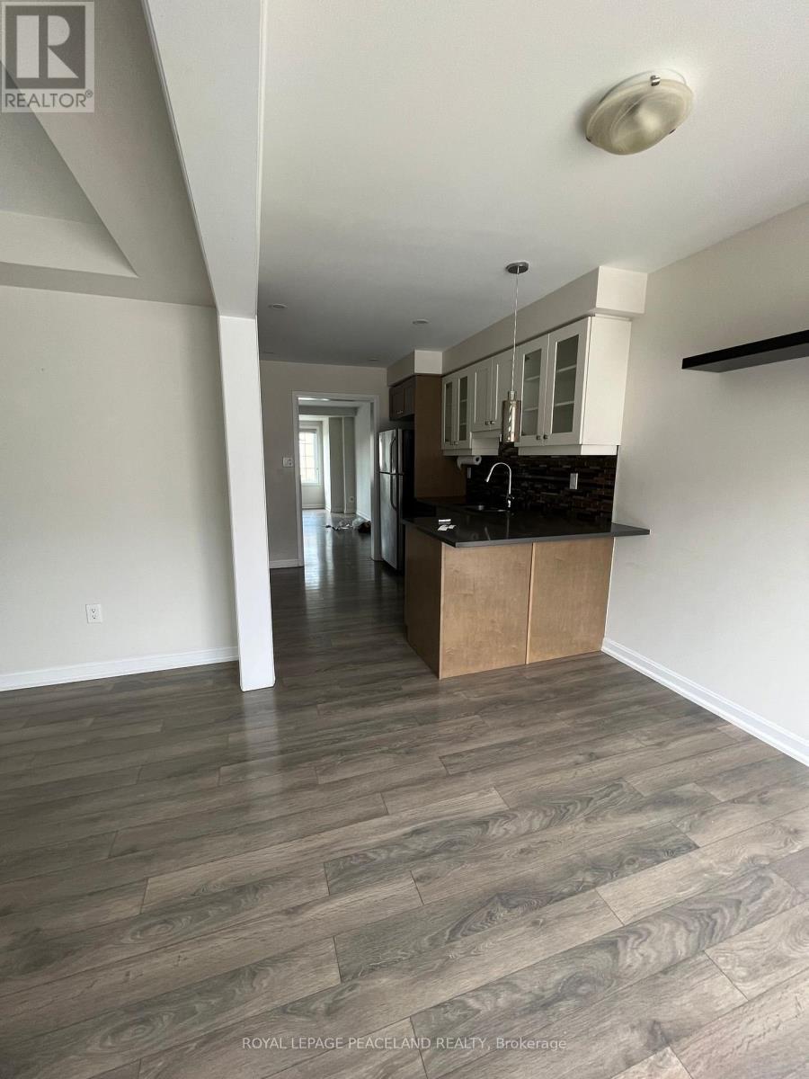 206 Ellen Davidson Drive, Oakville, Ontario  L6M 0V1 - Photo 5 - W13041166