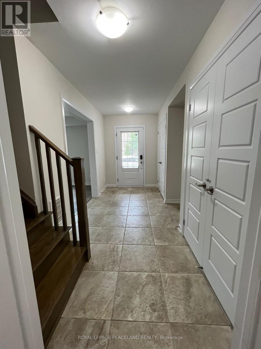 206 Ellen Davidson Drive, Oakville, Ontario  L6M 0V1 - Photo 6 - W13041166