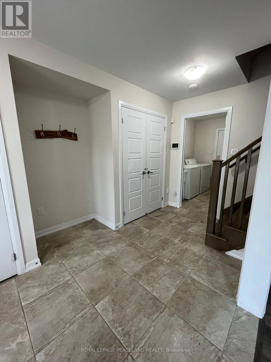 206 Ellen Davidson Drive, Oakville, Ontario  L6M 0V1 - Photo 7 - W13041166