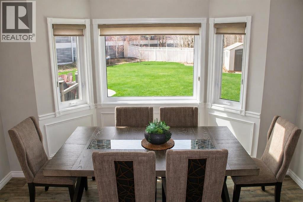 220 Douglas Glen Bay Se, Calgary, Alberta  T2Z 2M9 - Photo 9 - A2297250