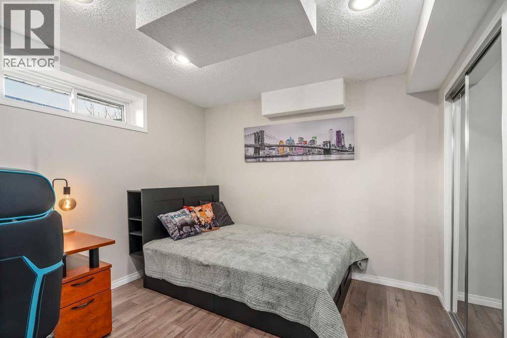 220 Douglas Glen Bay Se, Calgary, Alberta  T2Z 2M9 - Photo 25 - A2297250