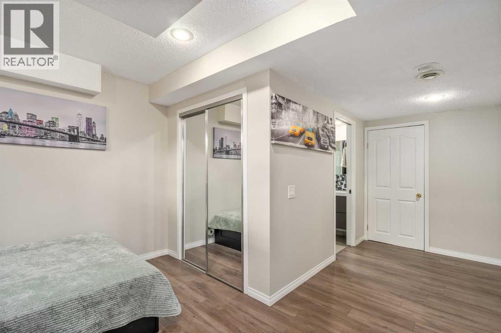 220 Douglas Glen Bay Se, Calgary, Alberta  T2Z 2M9 - Photo 26 - A2297250
