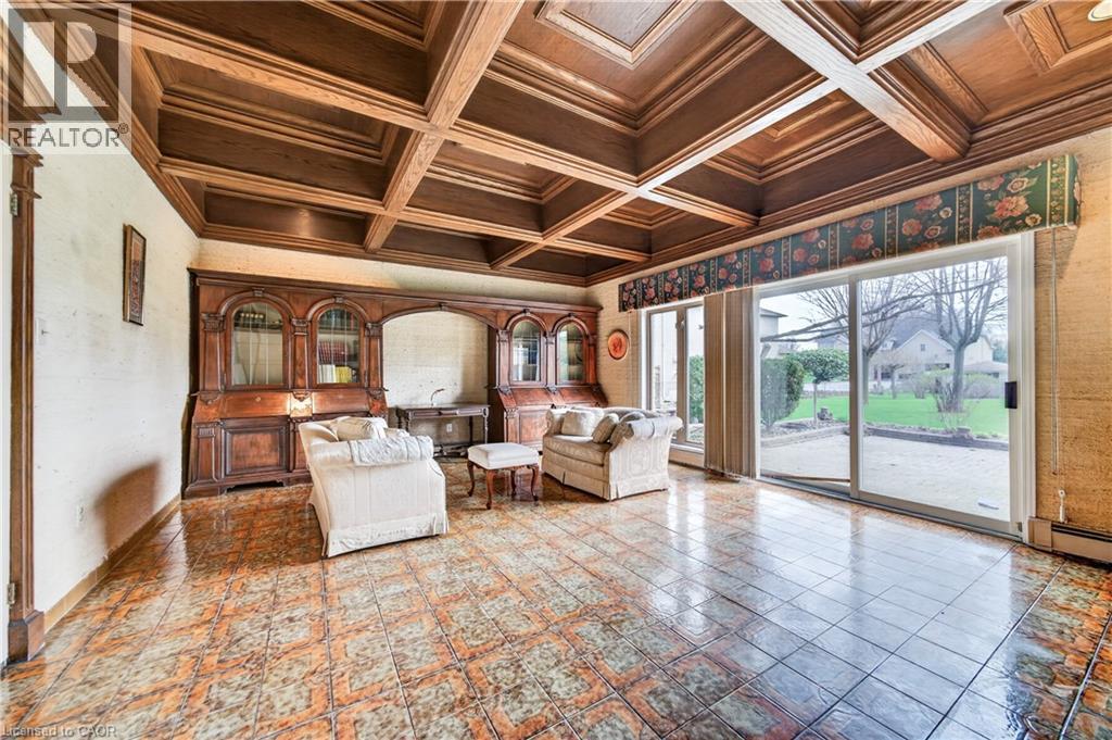 213 Stone Church Road W, Hamilton, Ontario  L9B 1A2 - Photo 16 - 40822618