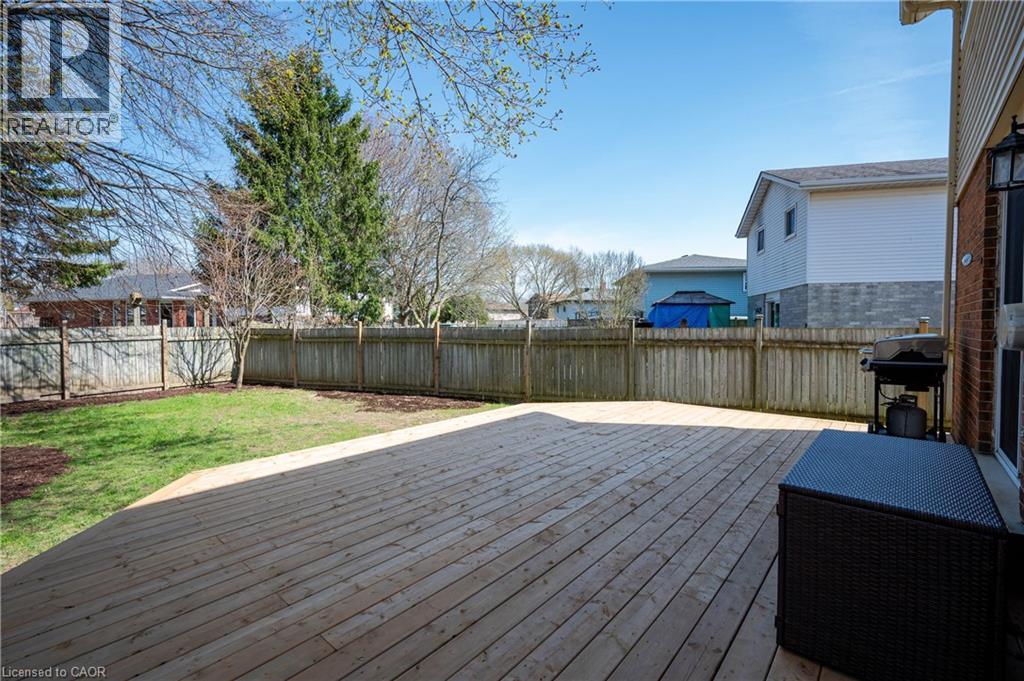 122 Foxhunt Road, Waterloo, Ontario  N2K 3N1 - Photo 41 - 40823474