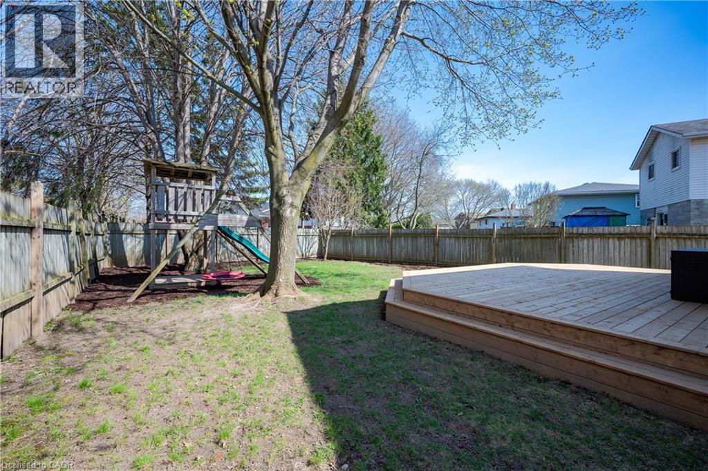 122 Foxhunt Road, Waterloo, Ontario  N2K 3N1 - Photo 32 - 40823474