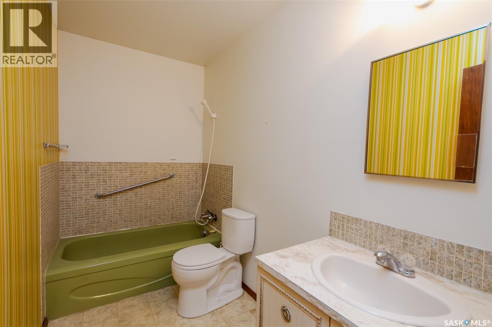 1581 110th Street, North Battleford, Saskatchewan  S9A 2J5 - Photo 6 - SK033676