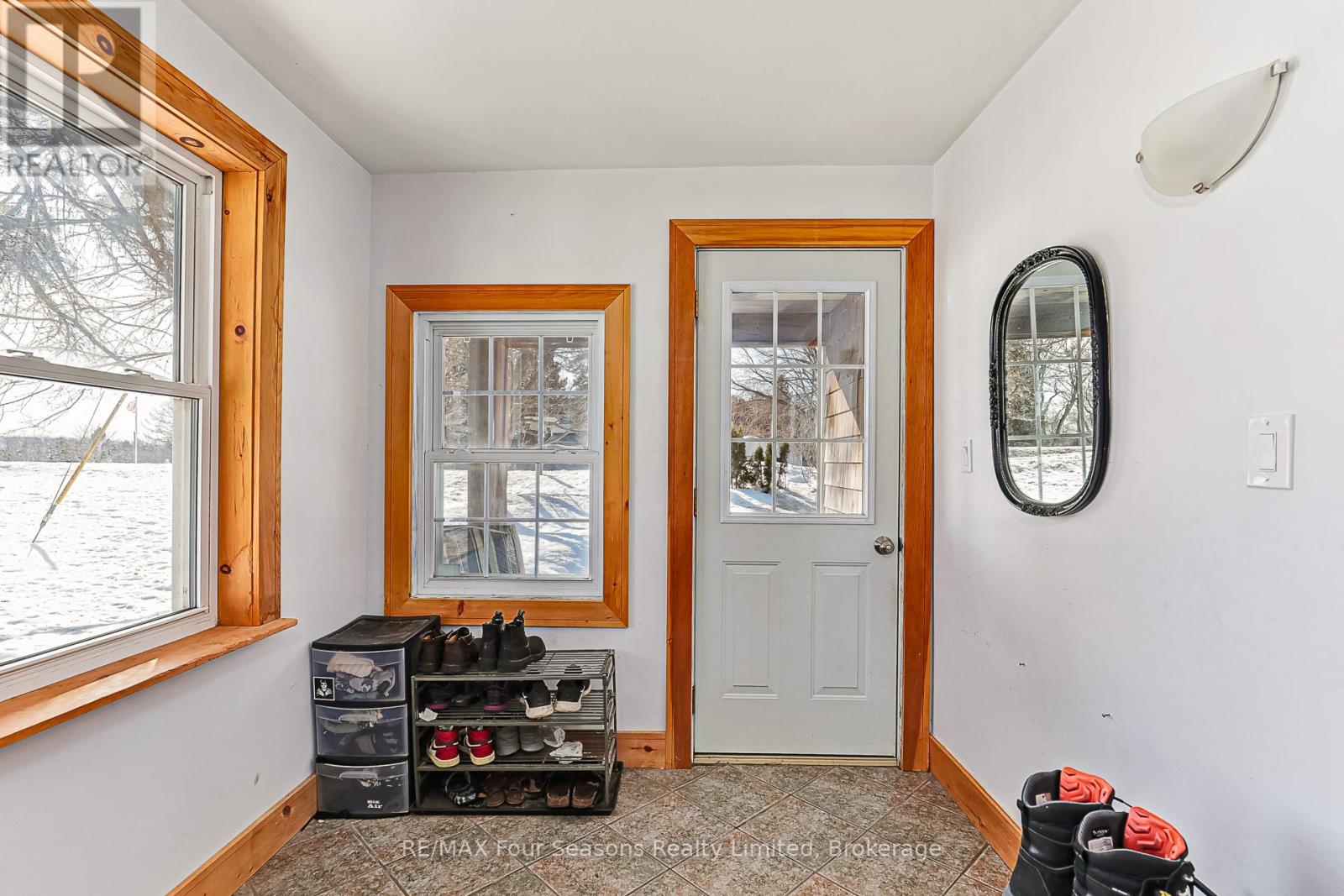 1046 County 124 Road N, Clearview, Ontario  N0C 1M0 - Photo 13 - S12811498