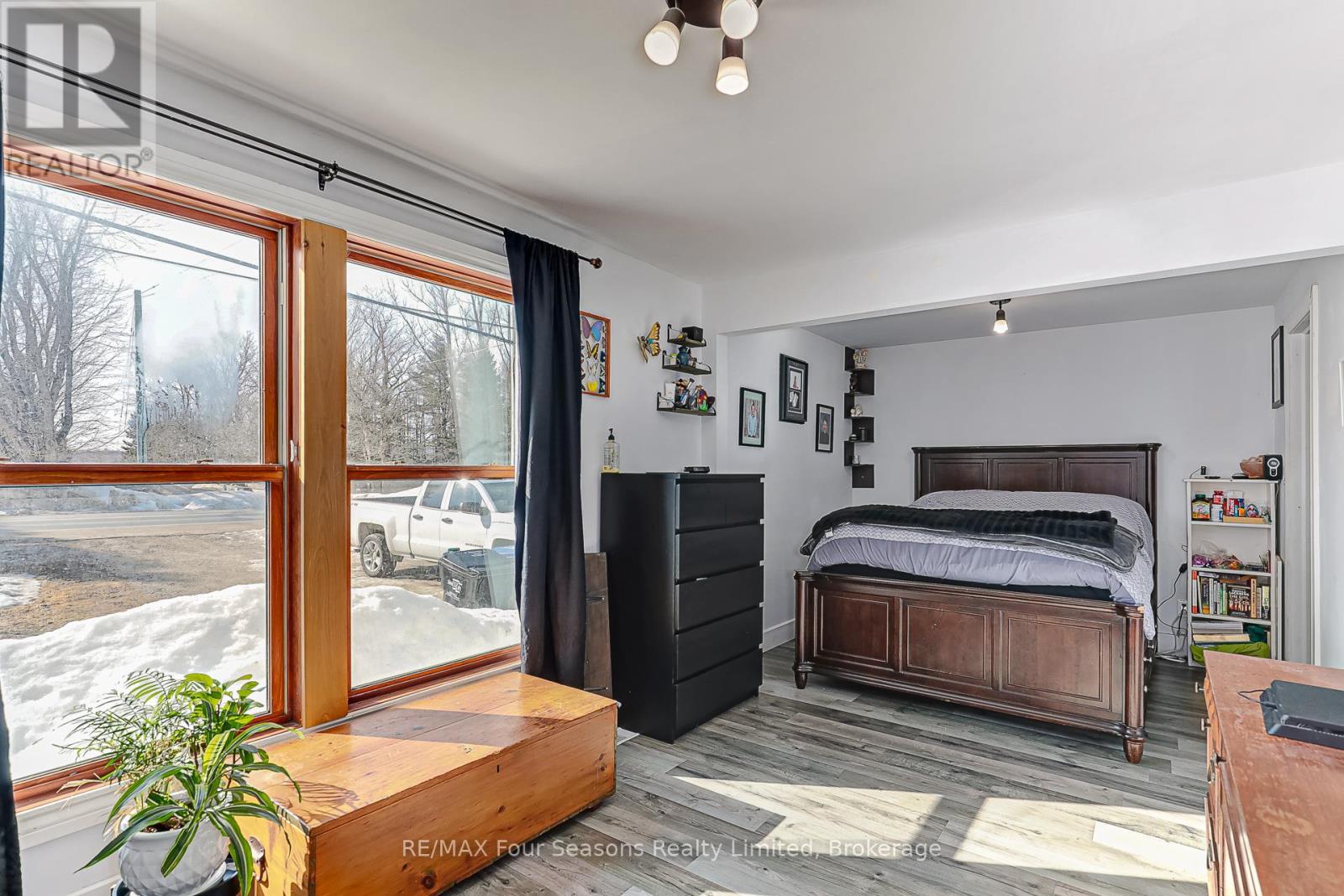 1046 County 124 Road N, Clearview, Ontario  N0C 1M0 - Photo 22 - S12811498