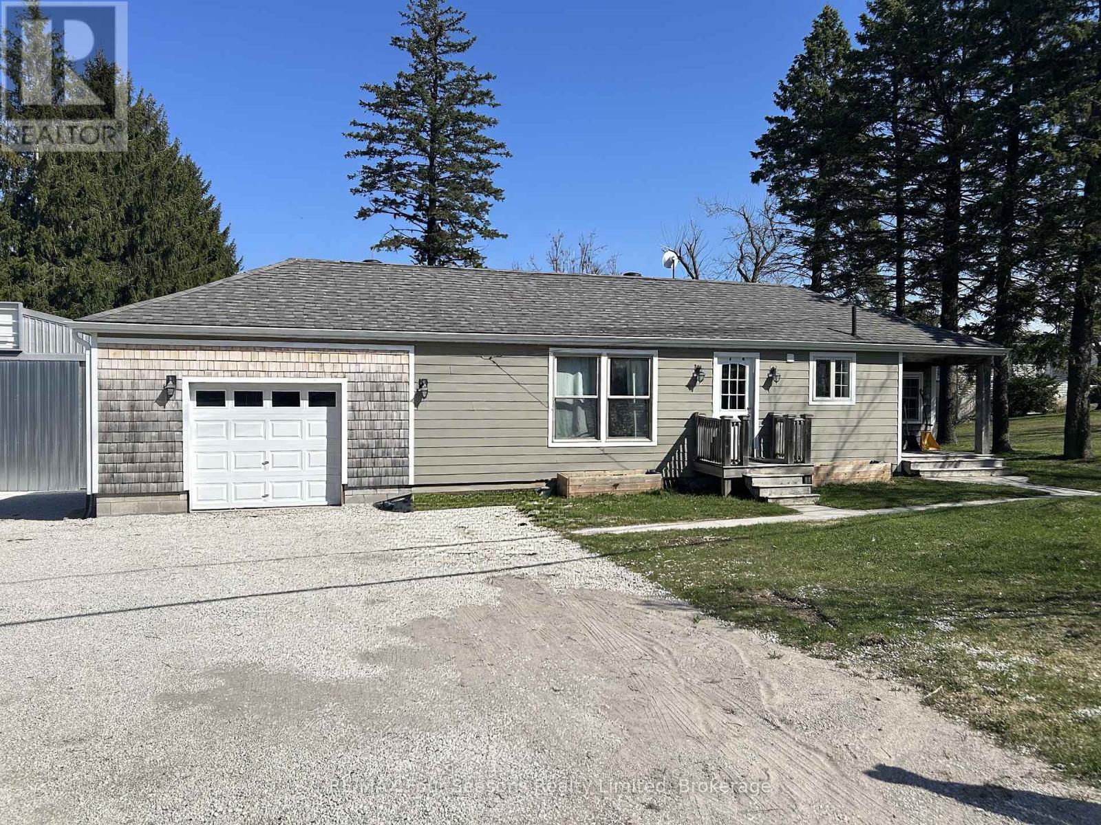 1046 County 124 Road N, Clearview, Ontario  N0C 1M0 - Photo 2 - S12811498