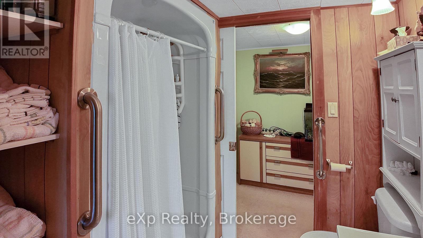 9 Dove Road, Brockton, Ontario  N0G 2V0 - Photo 19 - X12954524