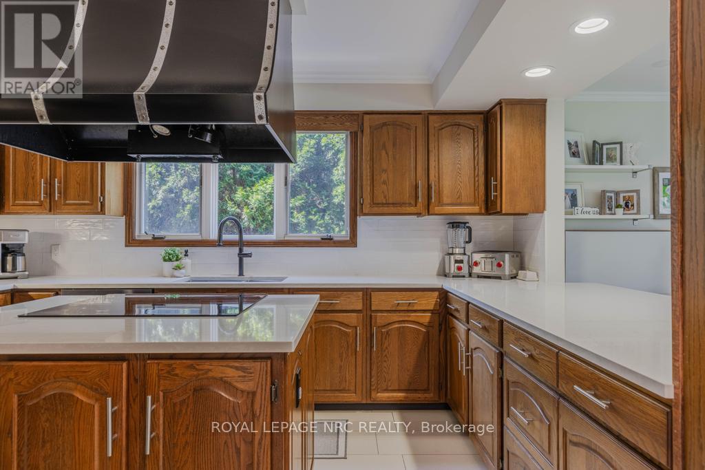 4 Maplewood Drive, St. Catharines, Ontario  L2M 3P1 - Photo 13 - X13041054