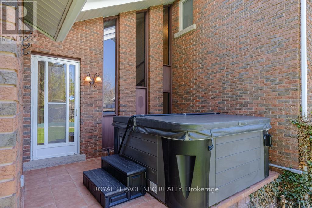 4 Maplewood Drive, St. Catharines, Ontario  L2M 3P1 - Photo 42 - X13041054