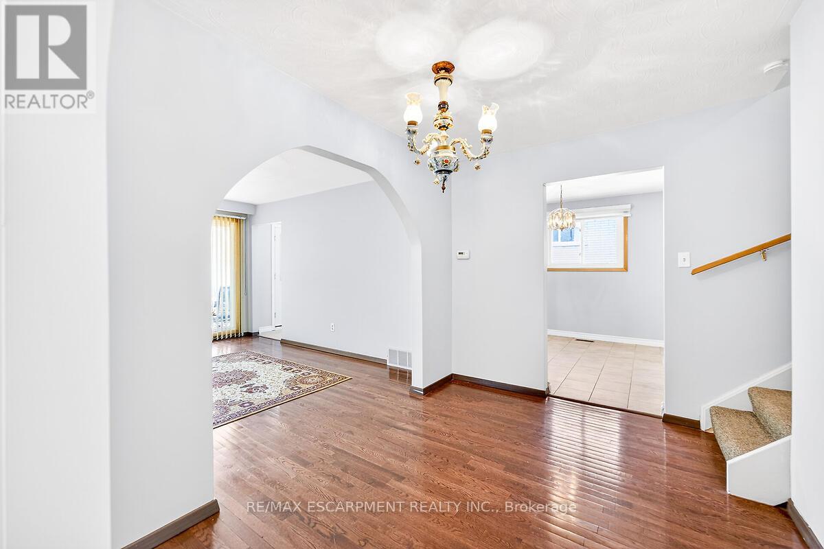 35 Rangeview Court, Hamilton, Ontario  L8W 1J5 - Photo 10 - X13041058