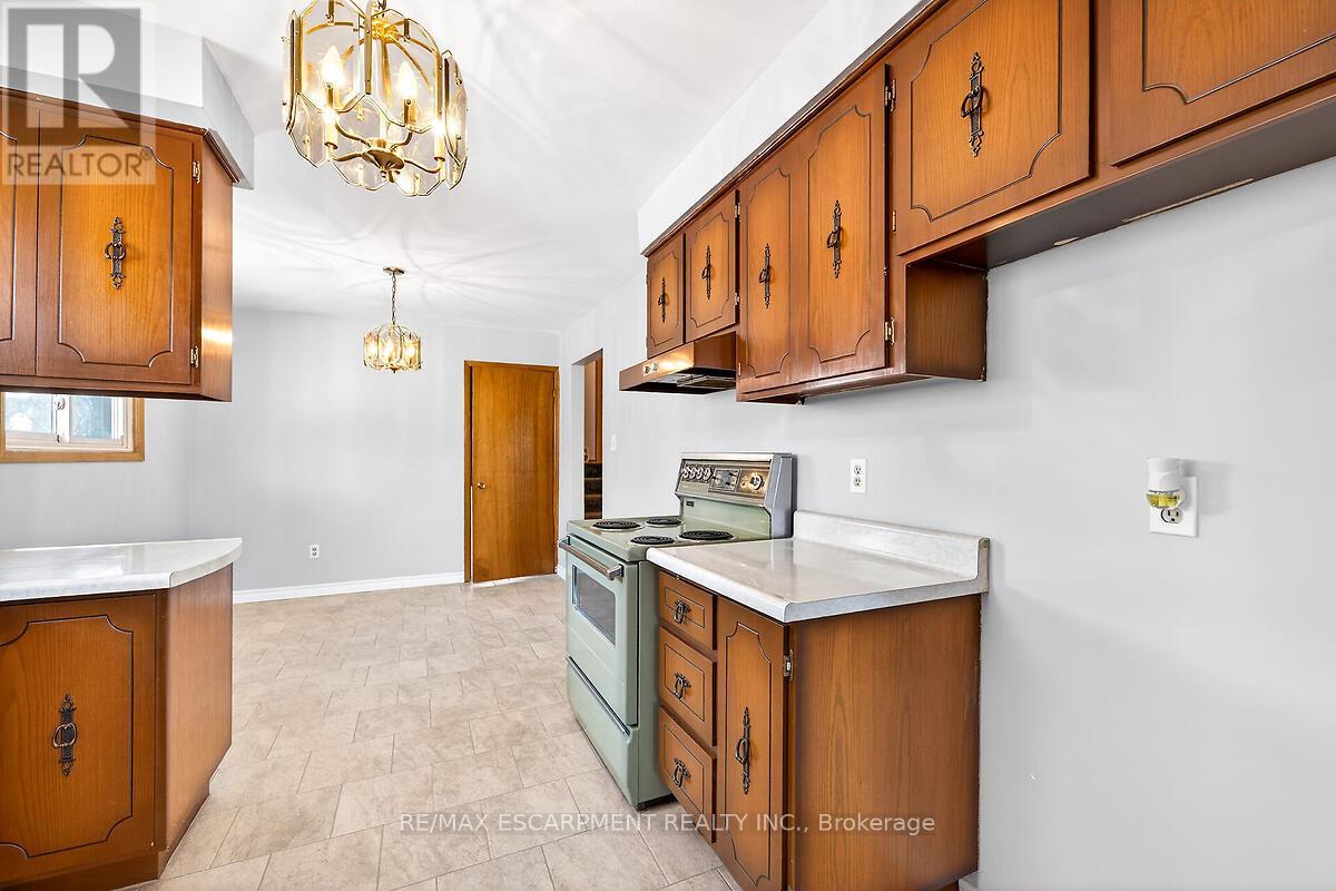 35 Rangeview Court, Hamilton, Ontario  L8W 1J5 - Photo 16 - X13041058