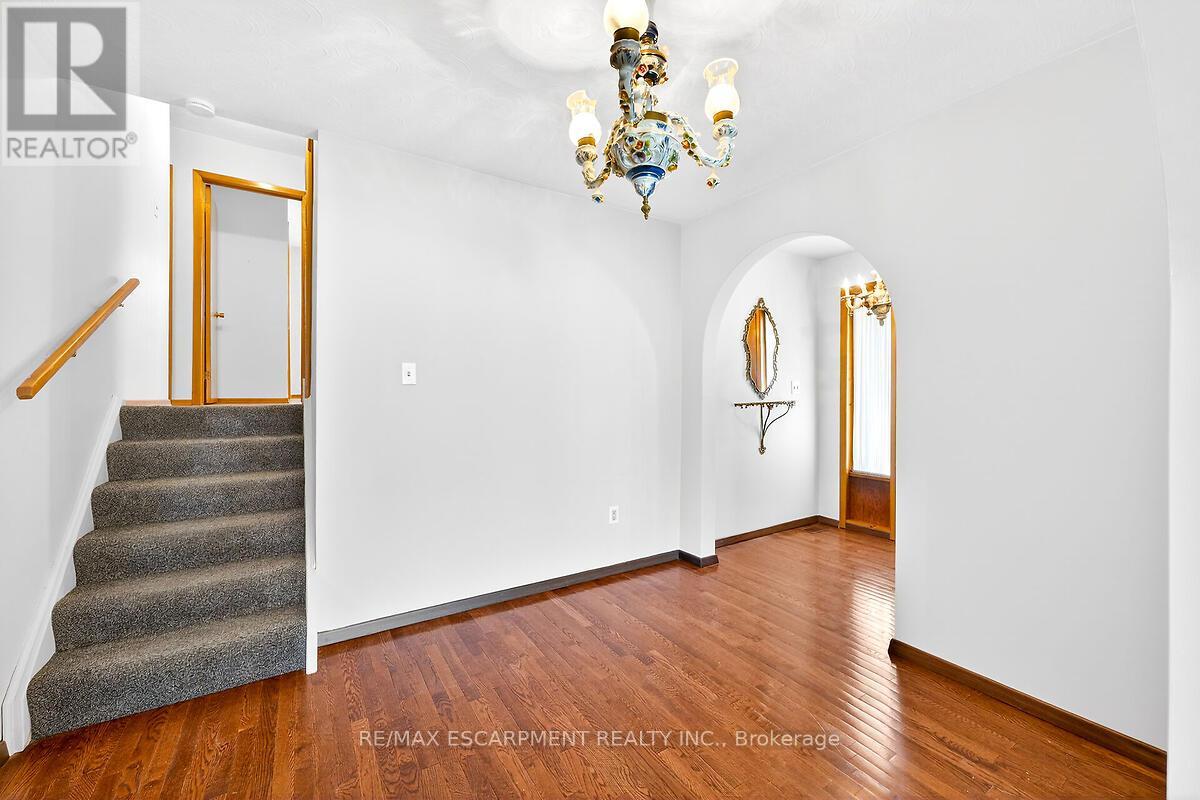 35 Rangeview Court, Hamilton, Ontario  L8W 1J5 - Photo 20 - X13041058