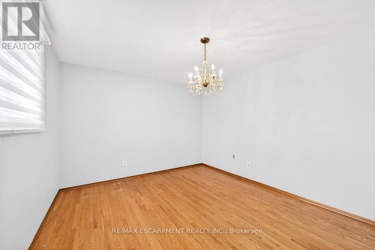 35 Rangeview Court, Hamilton, Ontario  L8W 1J5 - Photo 22 - X13041058