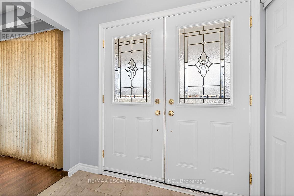 35 Rangeview Court, Hamilton, Ontario  L8W 1J5 - Photo 38 - X13041058