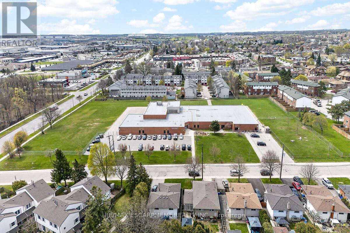 35 Rangeview Court, Hamilton, Ontario  L8W 1J5 - Photo 47 - X13041058