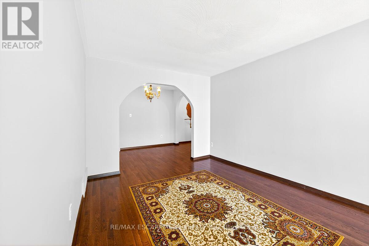 35 Rangeview Court, Hamilton, Ontario  L8W 1J5 - Photo 5 - X13041058