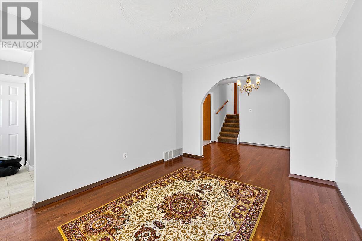 35 Rangeview Court, Hamilton, Ontario  L8W 1J5 - Photo 6 - X13041058