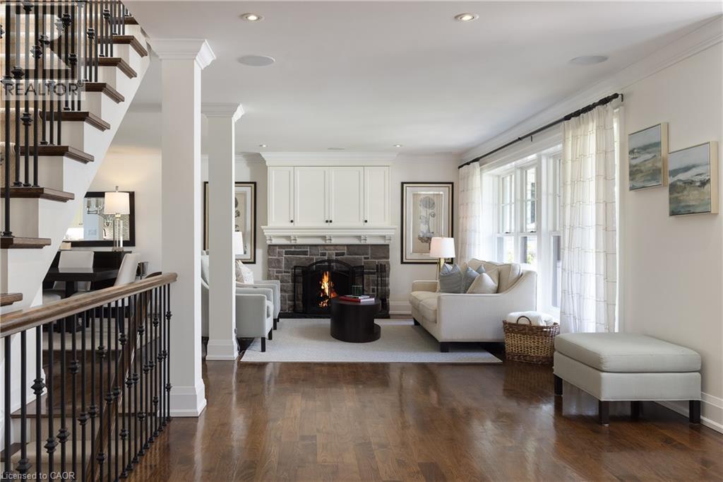 444 Drummond Road, Oakville, Ontario  L6J 4L4 - Photo 6 - 40823930