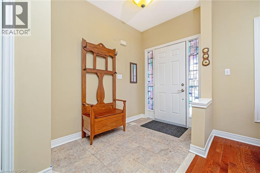 305 Teetzel Drive, Milton, Ontario  L9T 0B1 - Photo 6 - 40823678