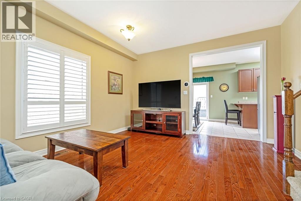 305 Teetzel Drive, Milton, Ontario  L9T 0B1 - Photo 8 - 40823678