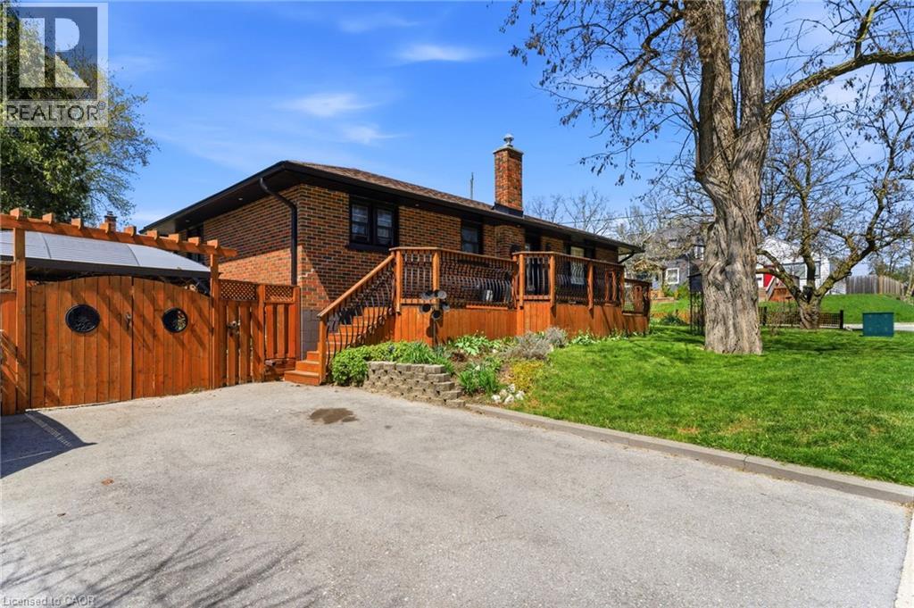 393 NELSON Street, Brantford, Ontario