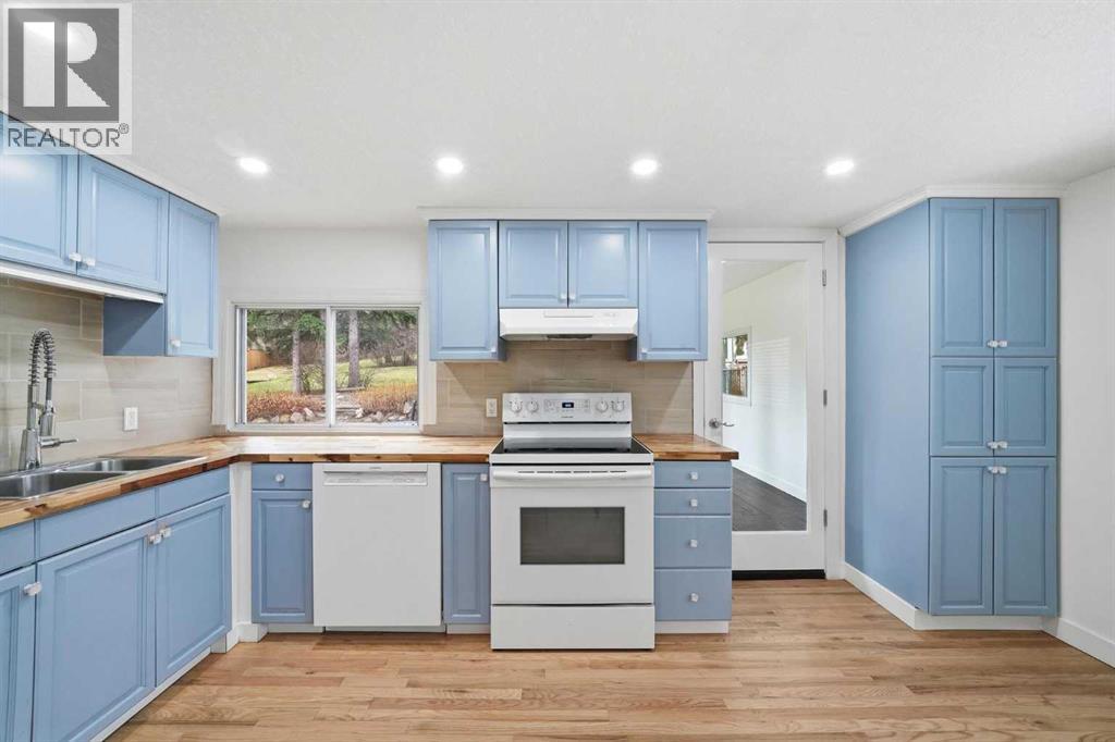 8003 33 Avenue Nw, Calgary, Alberta  T3B 1L5 - Photo 10 - A2304742