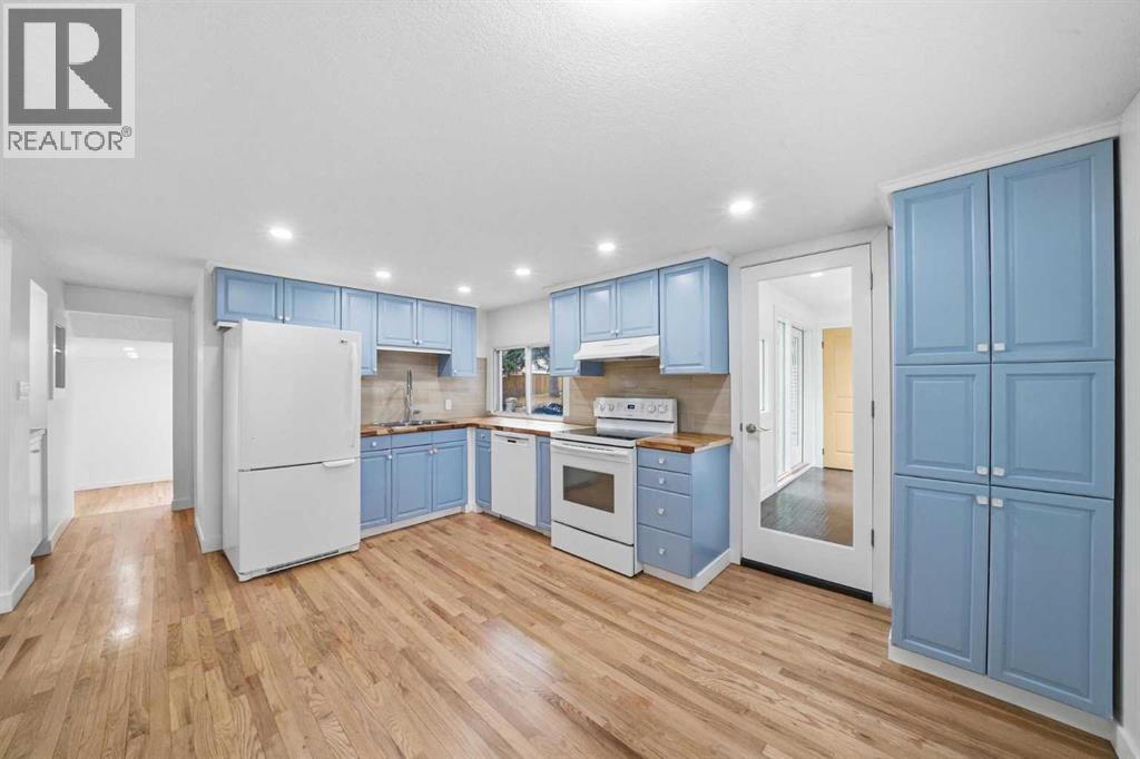 8003 33 Avenue Nw, Calgary, Alberta  T3B 1L5 - Photo 11 - A2304742