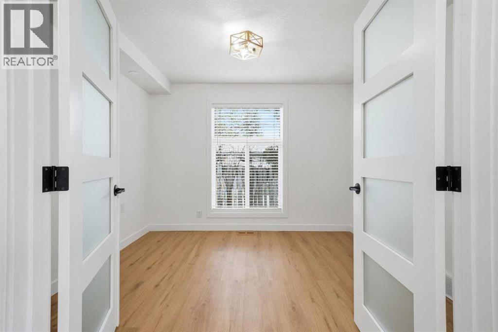 8003 33 Avenue Nw, Calgary, Alberta  T3B 1L5 - Photo 16 - A2304742