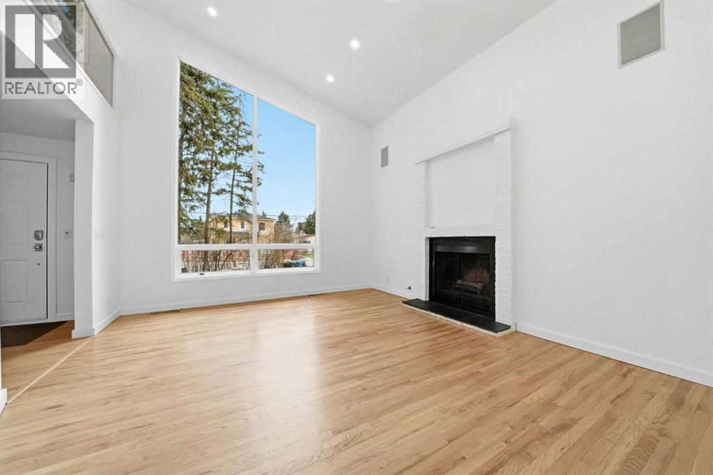 8003 33 Avenue Nw, Calgary, Alberta  T3B 1L5 - Photo 6 - A2304742