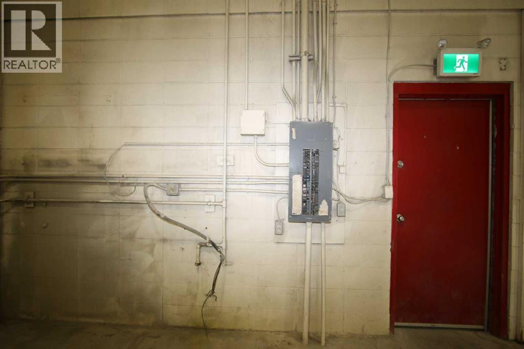 Bays 4, 7419 50 Avenue, Red Deer, Alberta  T4P 1M5 - Photo 12 - A2191126