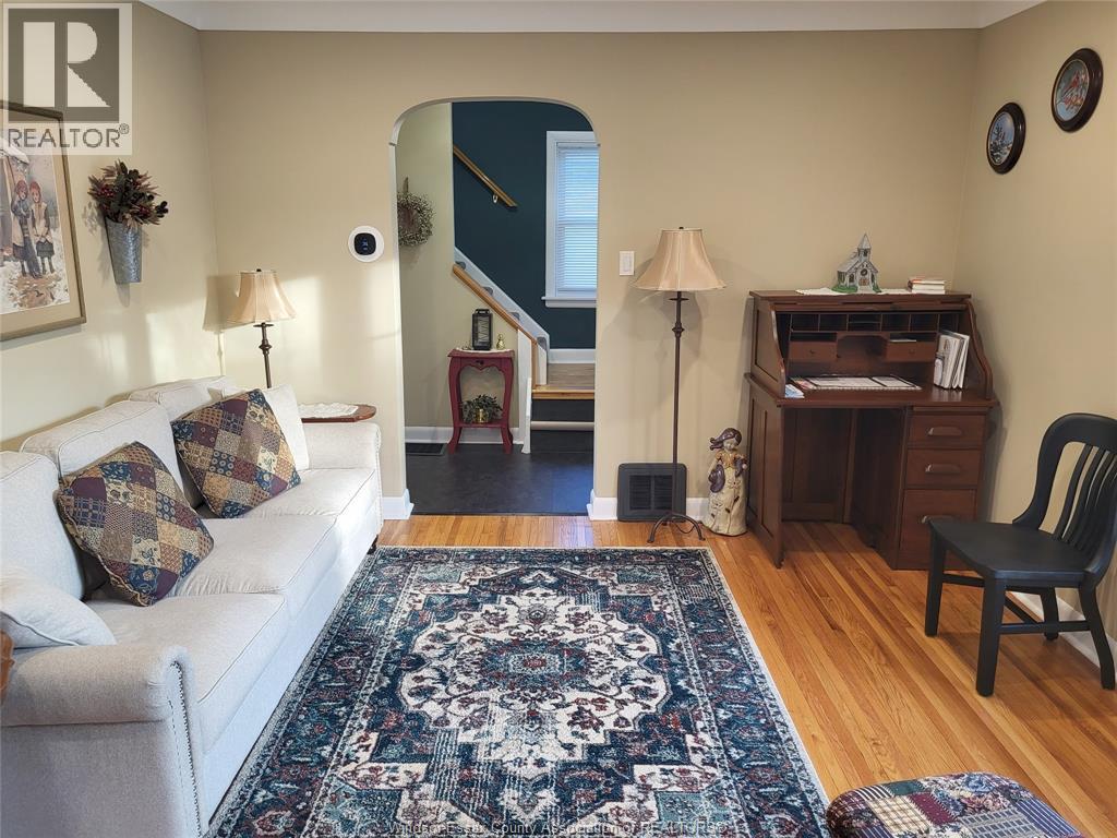 1038 Janisse, Windsor, Ontario  N8S 2W1 - Photo 3 - 26009107