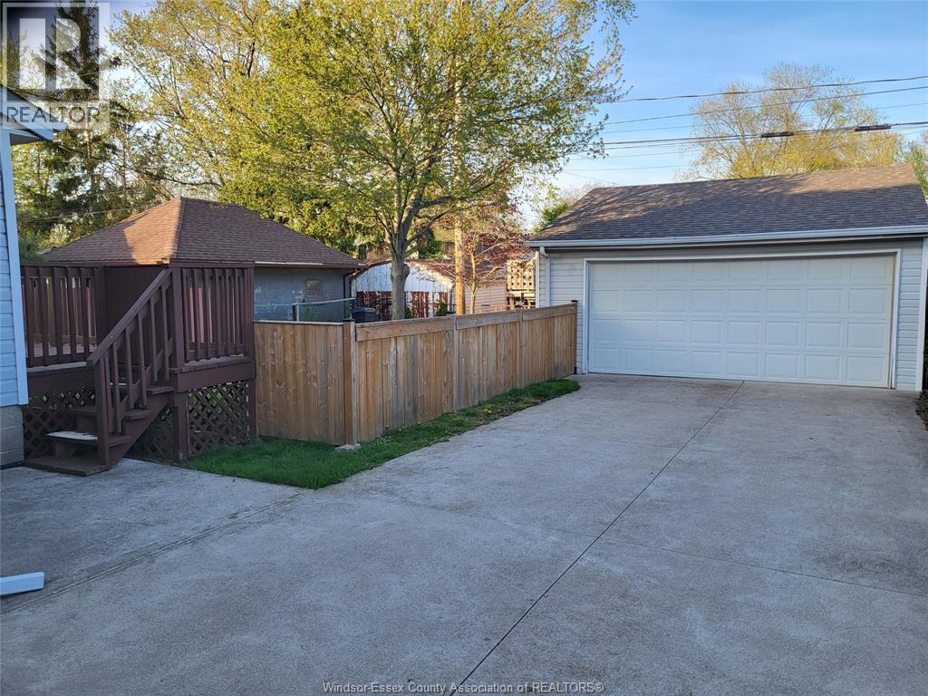 1038 Janisse, Windsor, Ontario  N8S 2W1 - Photo 2 - 26009107