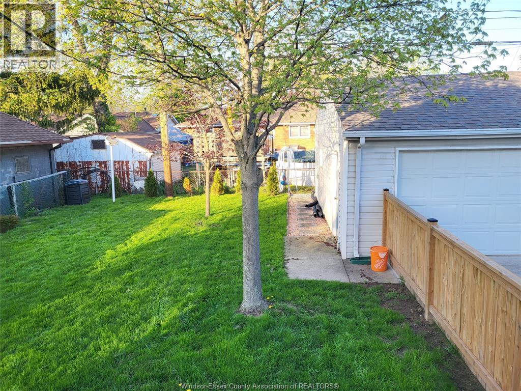 1038 Janisse, Windsor, Ontario  N8S 2W1 - Photo 30 - 26009107