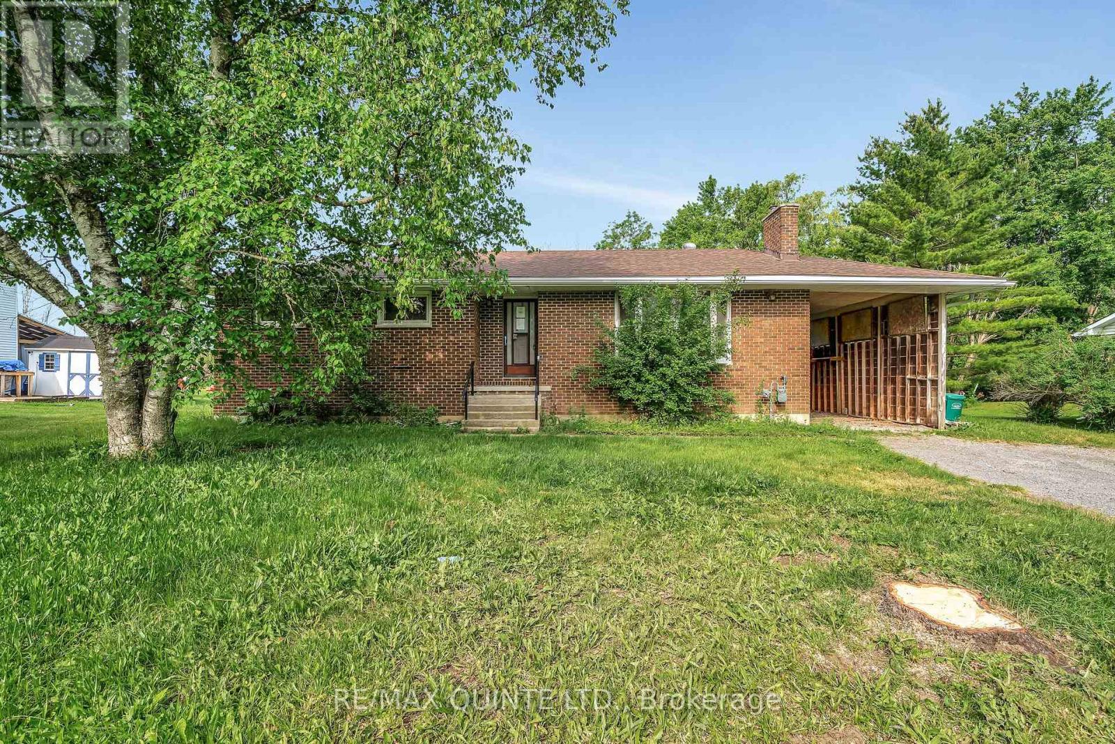 403 WHITES ROAD, Quinte West, Ontario