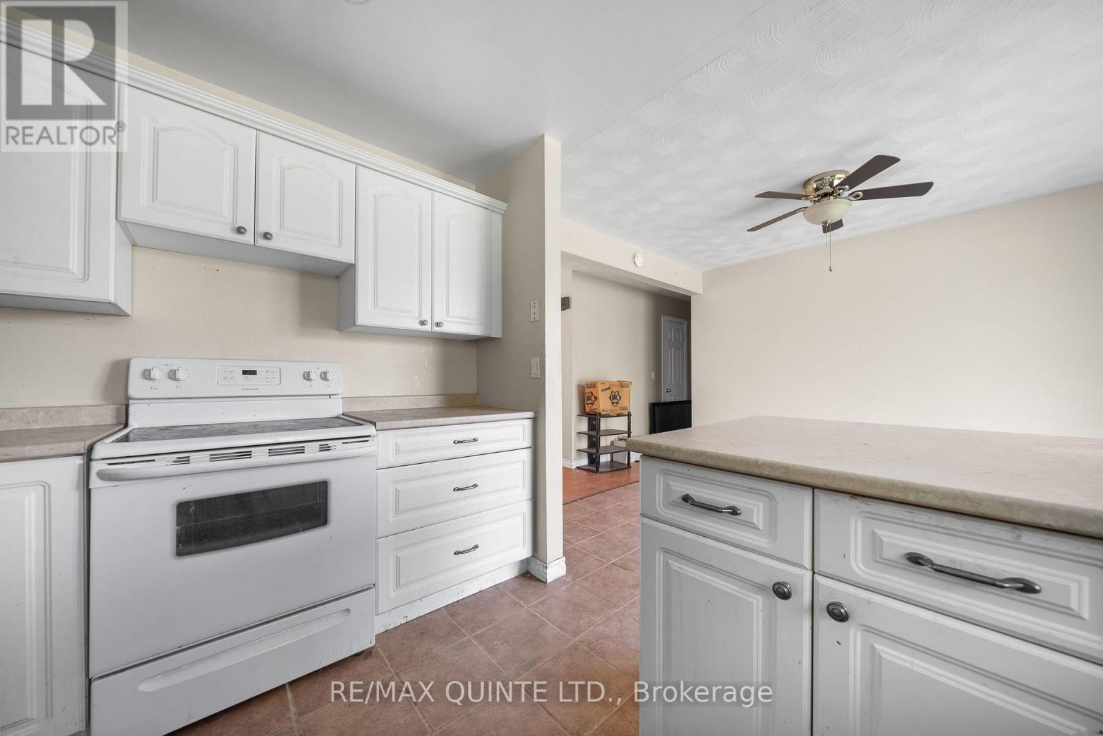 403 Whites Road, Quinte West, Ontario  K8V 5P5 - Photo 13 - X13041312