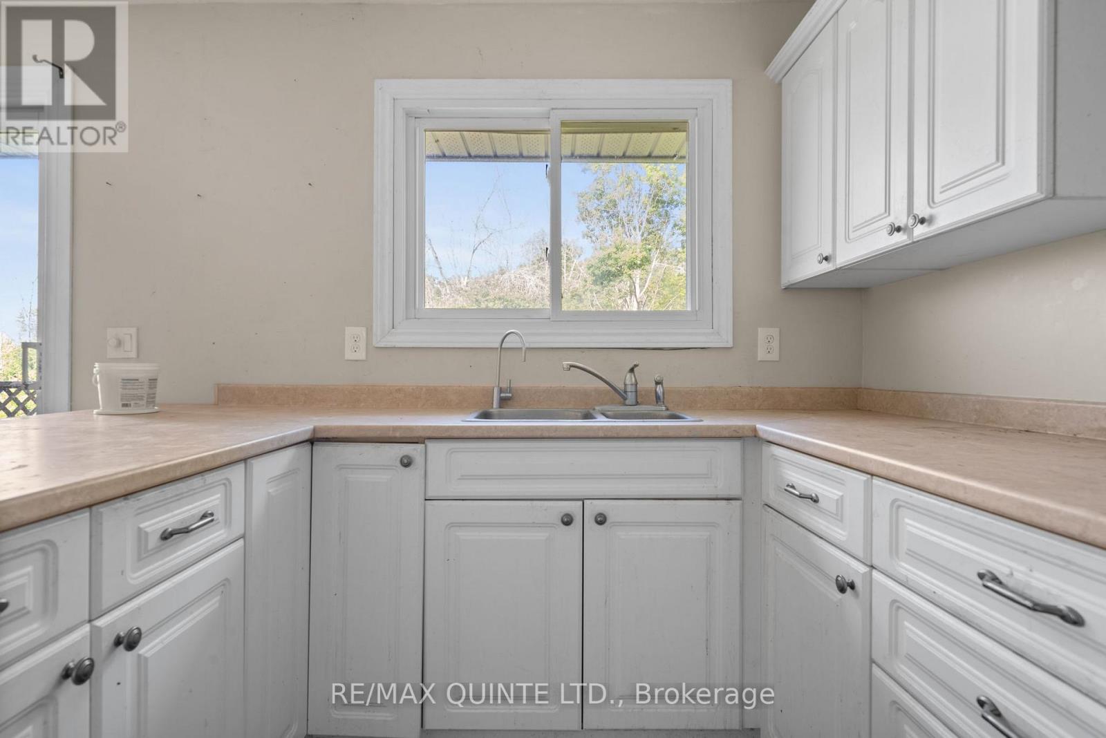 403 Whites Road, Quinte West, Ontario  K8V 5P5 - Photo 16 - X13041312