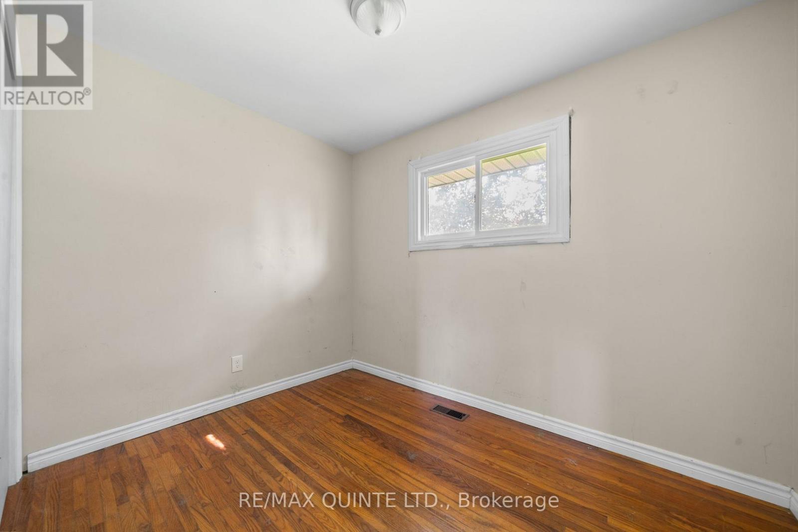 403 Whites Road, Quinte West, Ontario  K8V 5P5 - Photo 21 - X13041312