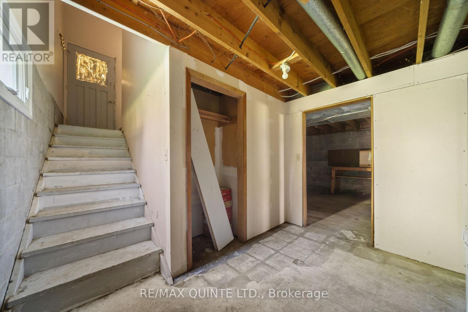 403 Whites Road, Quinte West, Ontario  K8V 5P5 - Photo 25 - X13041312