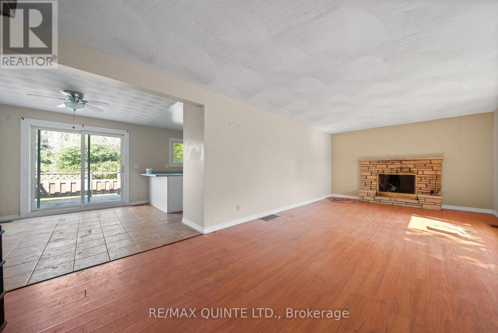 403 Whites Road, Quinte West, Ontario  K8V 5P5 - Photo 5 - X13041312