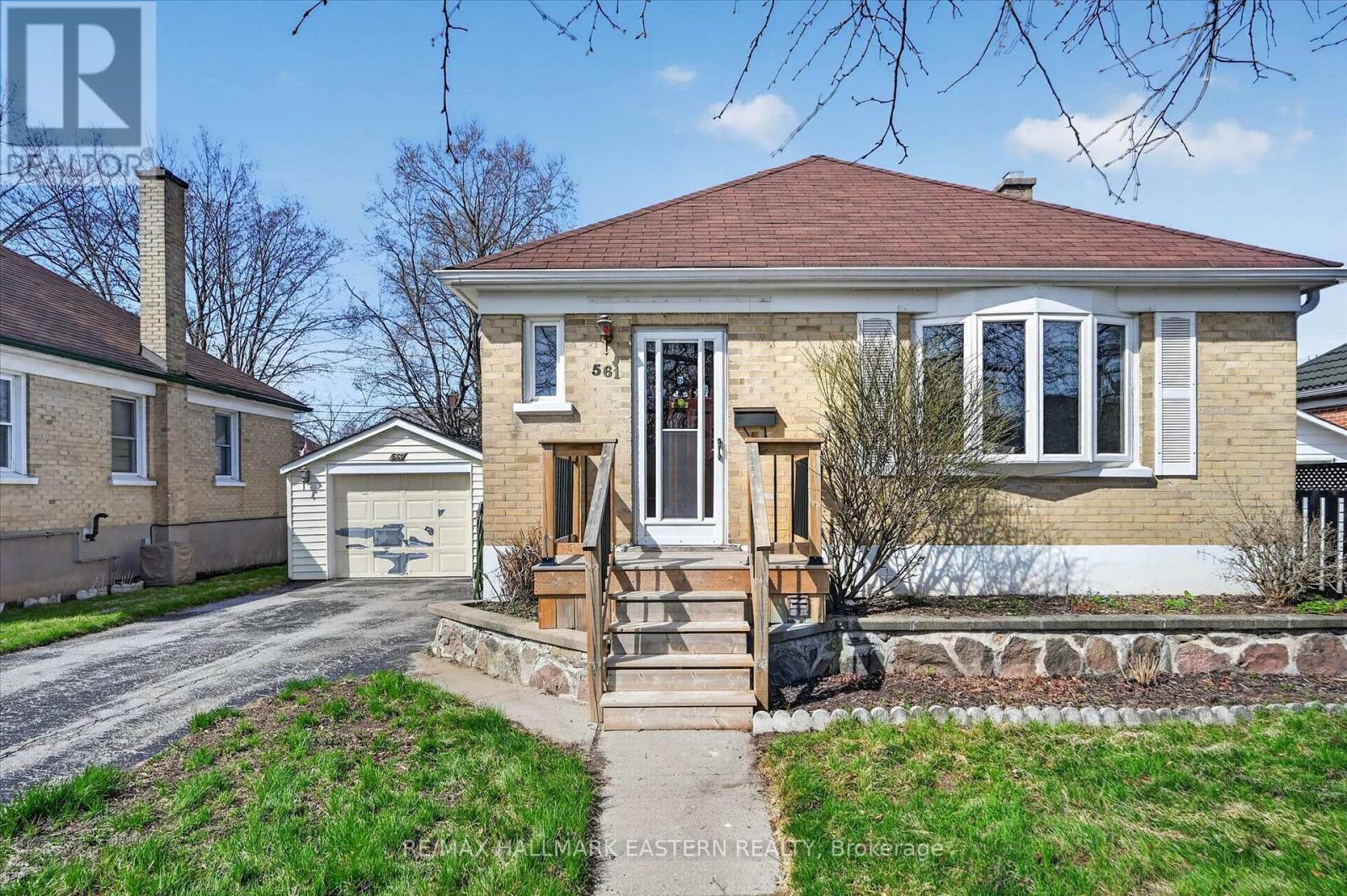 561 Spruce Avenue, Peterborough, Ontario  K9J 5A4 - Photo 2 - X13041374